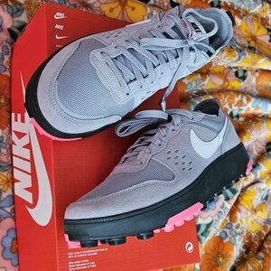 Nike Men's Lavender Grey Low-Profile Sneakers with Pink Accent